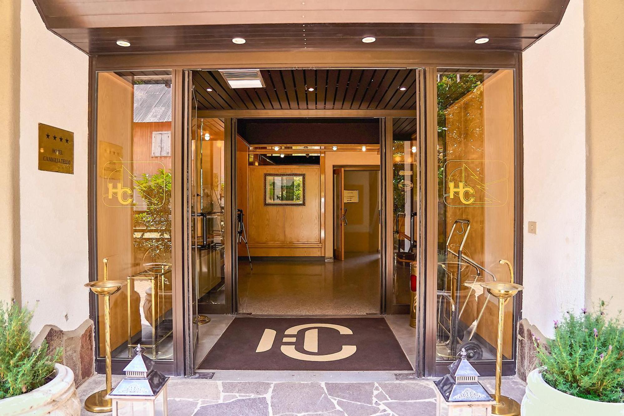 Hotel Camigliatello Camigliatello Silano Exterior photo